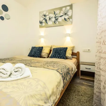Matanovi Dvori-2 By Interhome Apartament