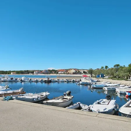 Matanovi Dvori-2 By Interhome *